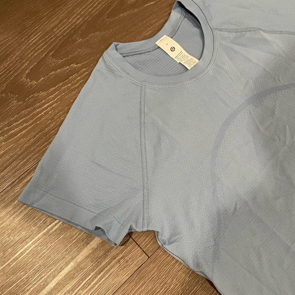 Lululemon Swiftly Tech Cropped Short-Sleeve Shirt 2.0 - Picture 3 of 6